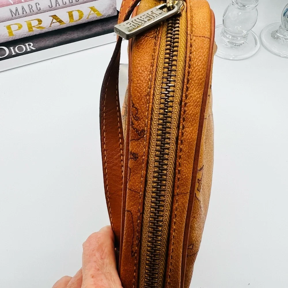 Alviero Martini Geo Classe Crossbody Bag
